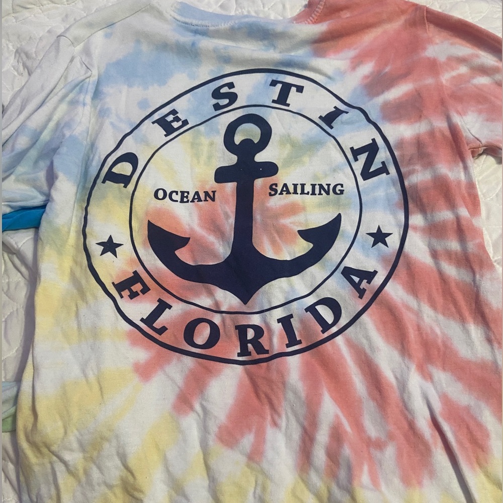 Long sleeve tee